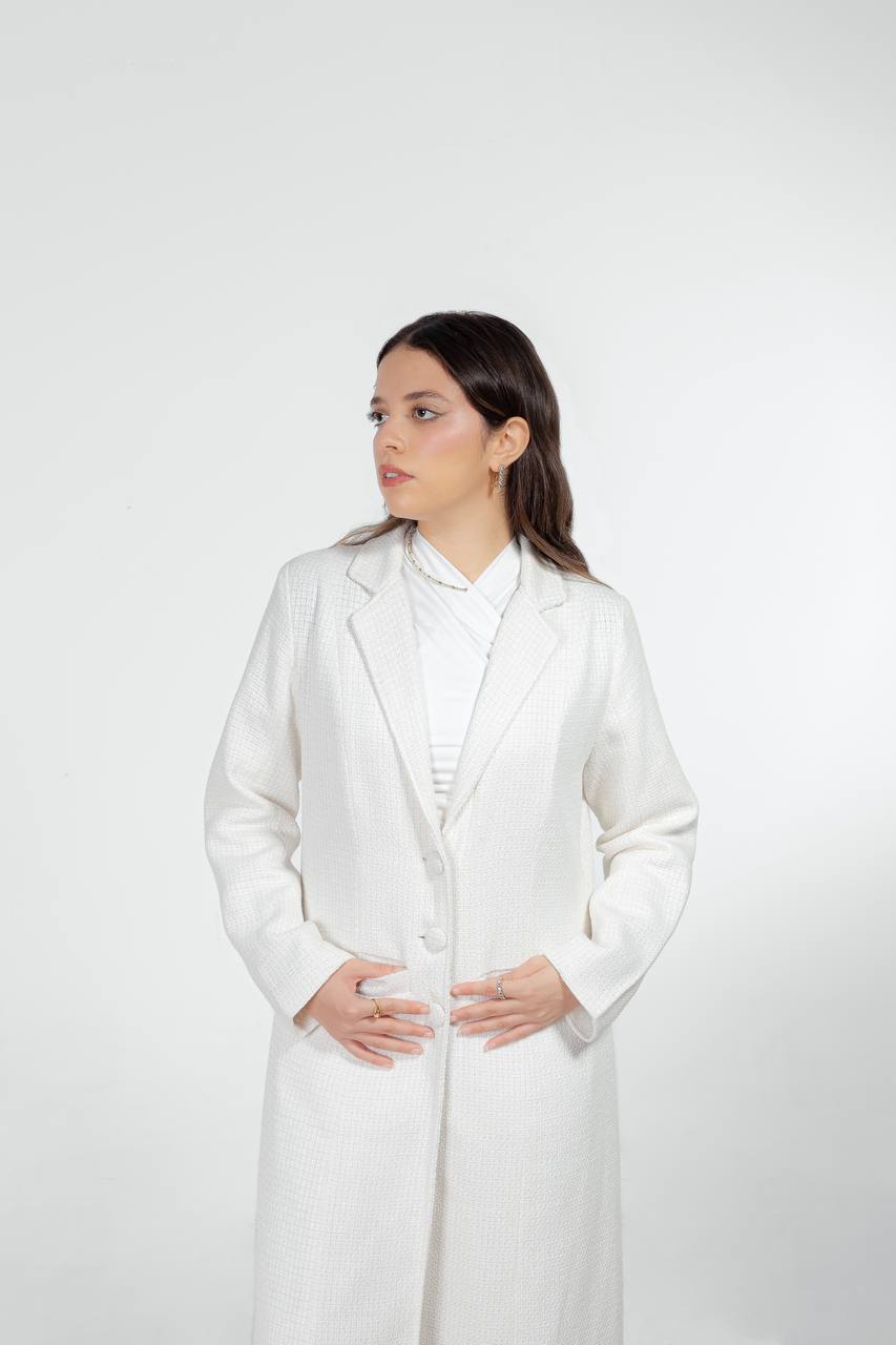 نادرة عباية